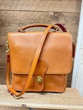 Vintage Coach Willis Bag British Tan Leather Shoulder Bag USA Made